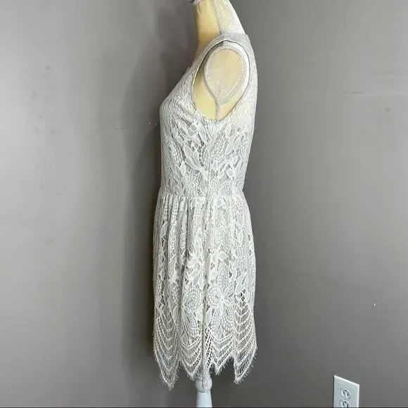 New Women Large Cream Lace Mini Dress Sleeveless Love Fire New - Picture 3 of 13